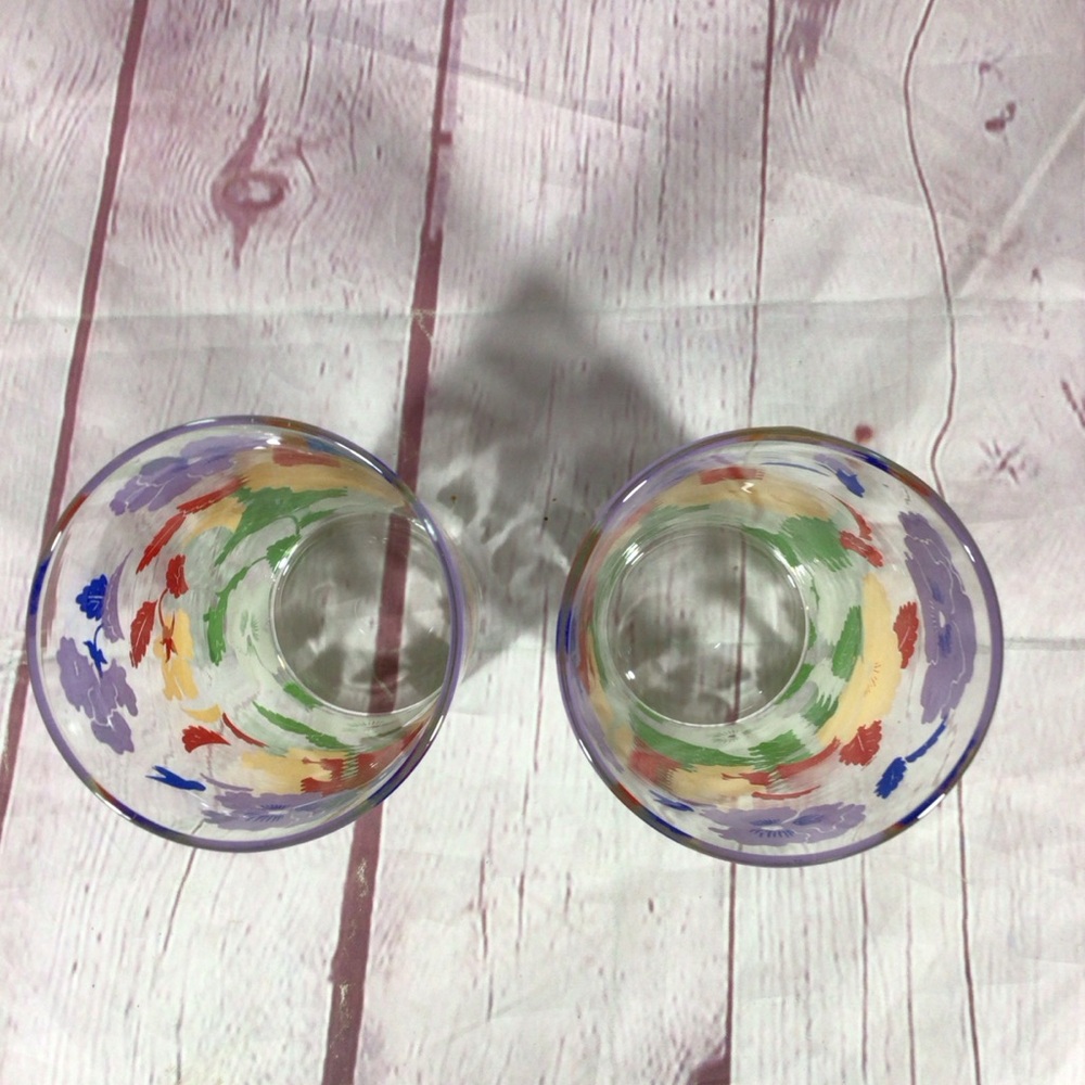 Vintage Floral Glass Tumblers with Multicolor Design - Picture 4 of 5